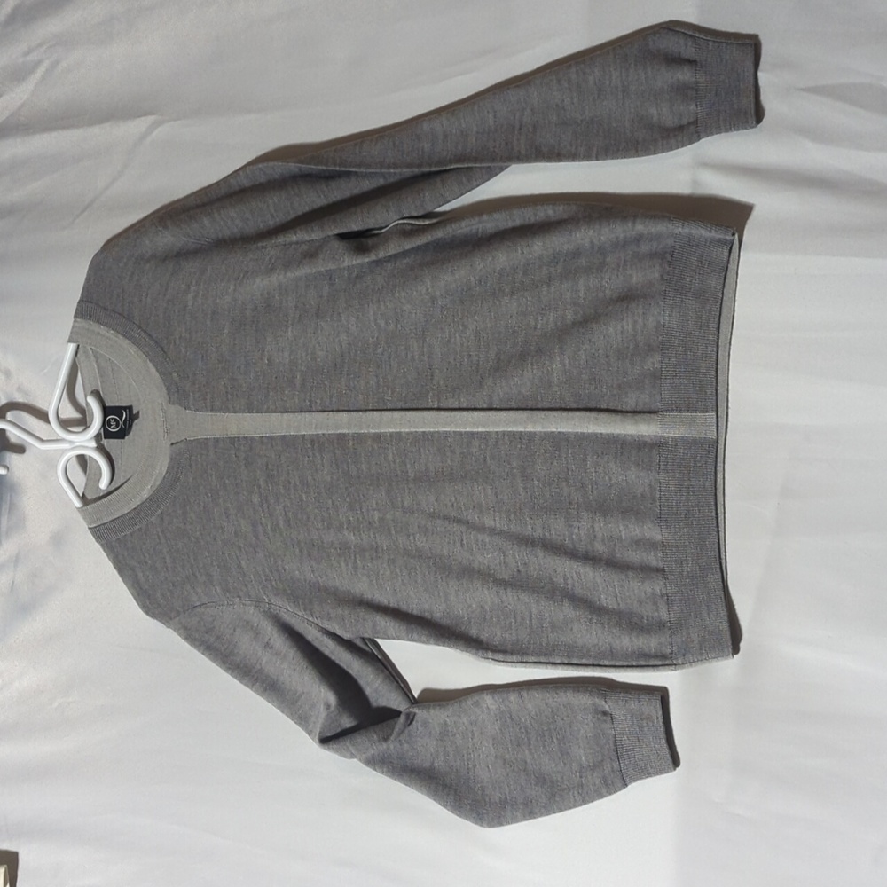 Alexander McQueen Men's Size Large 100% Wool 2 Tone. Grey Sweater